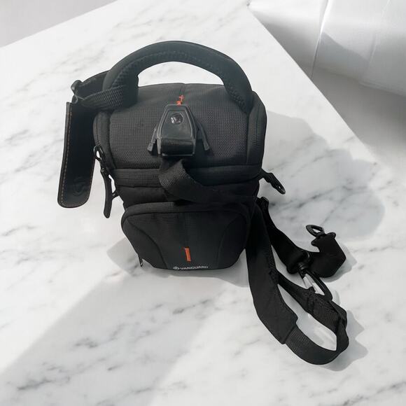 Vanguard Up-Rise II 14Z Camera Bag Black DSLR Zoom Lens Shoulder Case - Picture 1 of 13